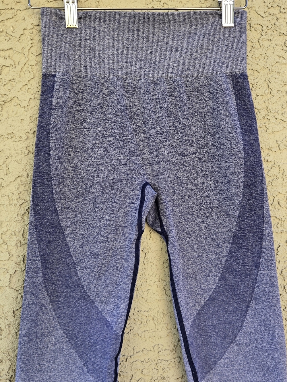 VS Pink Seamless High-Waisted Ombre Workout Leggings - Light Blue - Picture 3 of 8